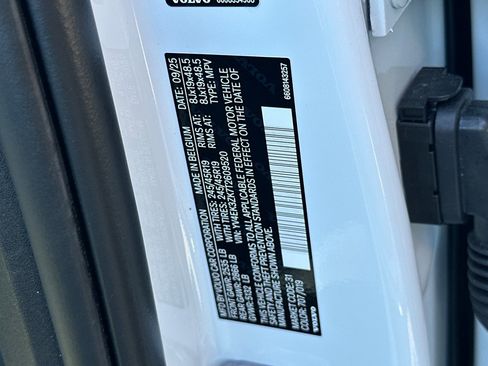 New 2026 Volvo EX30 Plus image 22