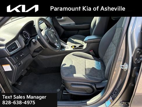 Used 2018 Kia Niro LX image 15