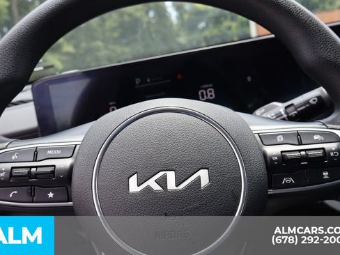 Used 2025 Kia K5 LXS FWD image 28