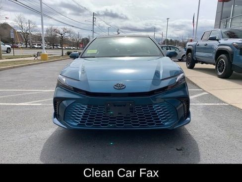 Used 2025 Toyota Camry XSE AWD/4WD image 9