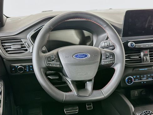 Used 2024 Ford Escape ST-Line image 18