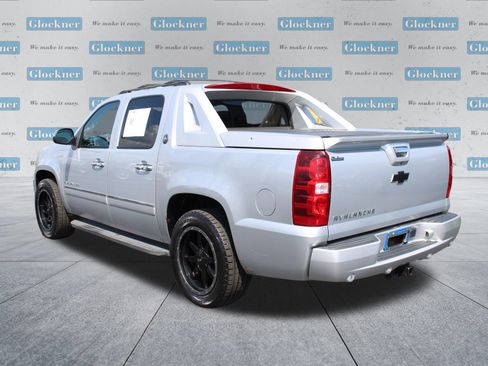 Used 2013 Chevrolet Avalanche LTZ AWD/4WD image 8
