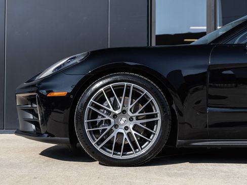 Certified 2026 Porsche Panamera 4 AWD/4WD image 13
