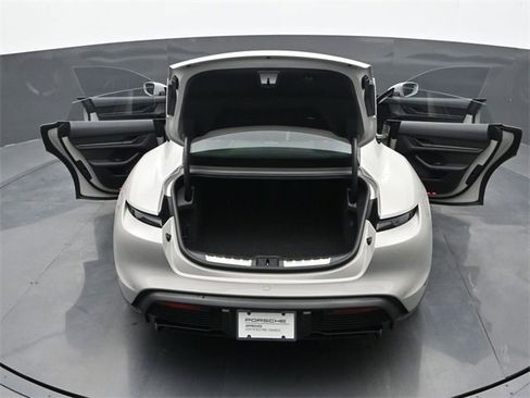 Certified 2024 Porsche Taycan GTS image 27