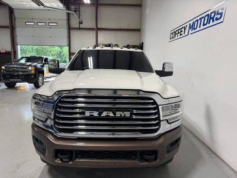 Used 2023 RAM 2500 Limited AWD/4WD image 9