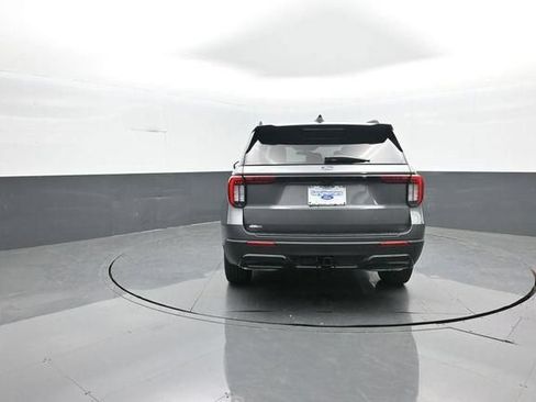 New 2026 Ford Explorer ST-Line RWD image 6