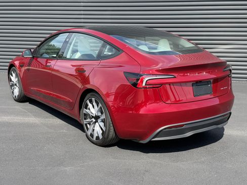 Used 2024 Tesla Model 3 Long Range AWD/4WD image 3