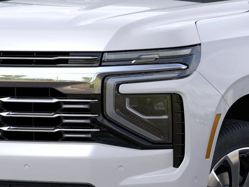 New 2025 Chevrolet Suburban Premier image 45