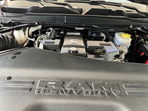 Used 2024 RAM 2500 Limited AWD/4WD image 33