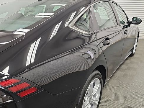 New 2026 Honda Accord LX image 9