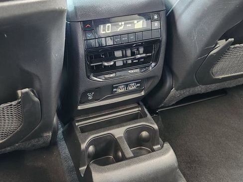 Certified 2025 Jeep Grand Cherokee L Altitude RWD image 29