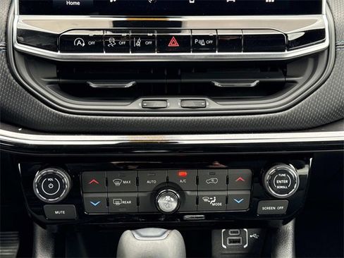 New 2026 Jeep Compass Limited image 5