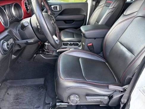 Used 2020 Jeep Wrangler Unlimited Rubicon AWD/4WD image 9
