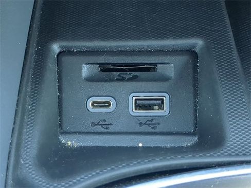 Used 2024 Buick Enclave Premium image 27