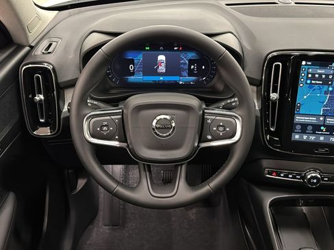 New 2026 Volvo XC40 B5 Core w/ Climate Package image 12