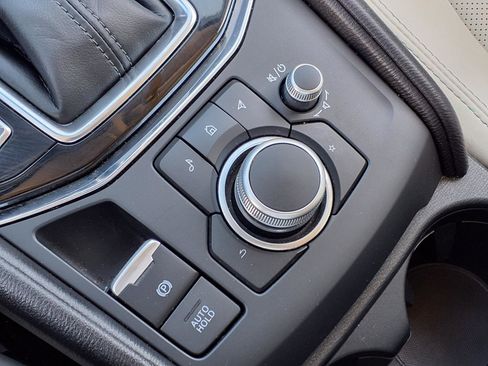 Used 2025 MAZDA CX-5 AWD 2.5 S w/ Preferred Package image 19