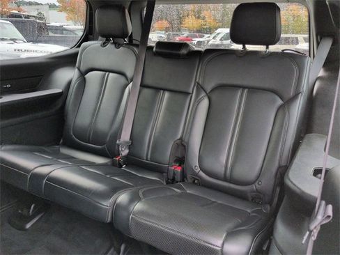 Used 2022 Jeep Wagoneer Series III w/ Premium Group I image 13