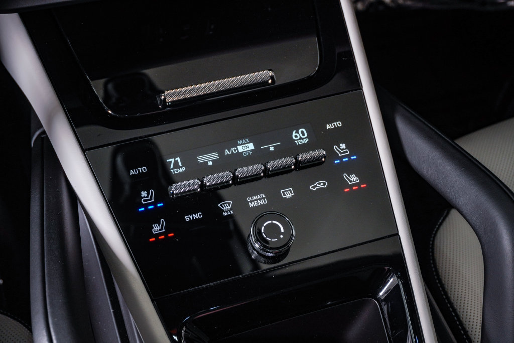 Certified 2026 Porsche Cayenne Coupe AWD/4WD image 25