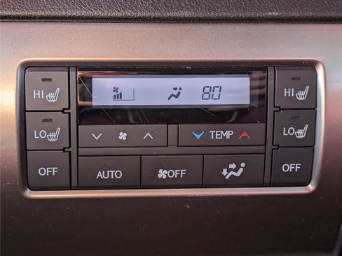 Used 2023 Lexus GX 460 Premium w/ Premium Package image 15