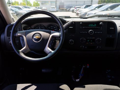 Used 2011 Chevrolet Silverado 1500 LT w/ All-Star Edition AWD/4WD image 12