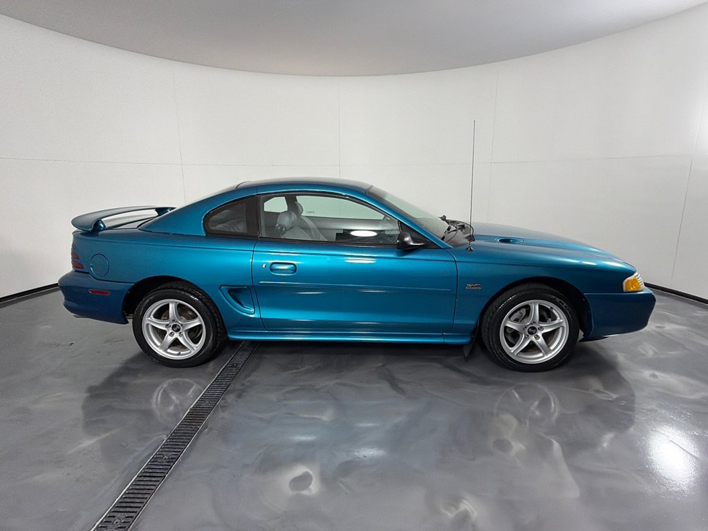 Used 1994 Ford Mustang GT RWD image 4