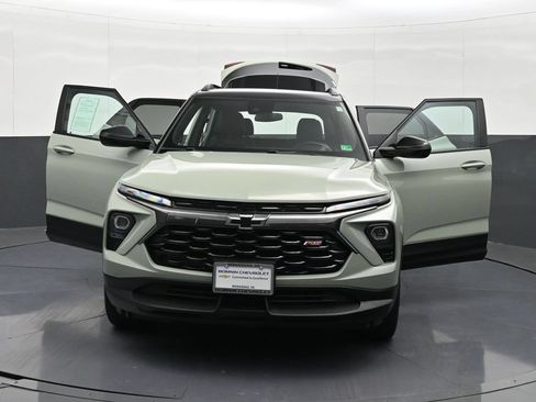 Used 2024 Chevrolet TrailBlazer RS w/ Driver Confidence Package AWD/4WD image 42