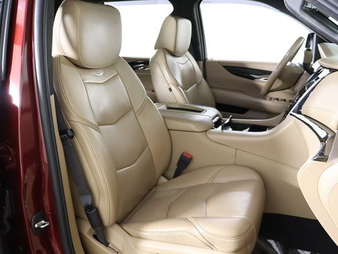 Used 2019 Cadillac Escalade Platinum AWD/4WD image 41