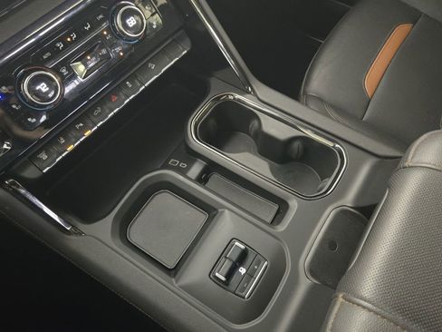 Used 2024 GMC Sierra 2500 AT4 w/ AT4 Premium Plus Package image 22