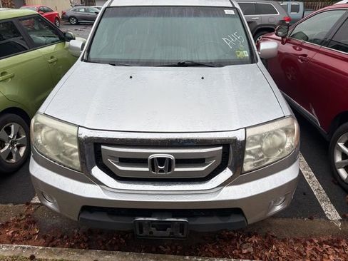 Used 2011 Honda Pilot Touring image 2