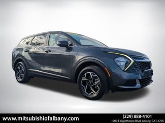 Used 2023 Kia Sportage LX AWD/4WD video 1