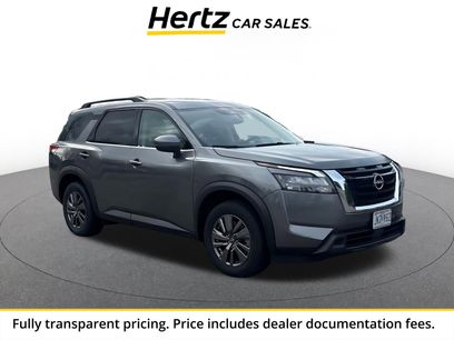 Used 2025 Nissan Pathfinder SV