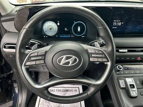 Used 2023 Hyundai Palisade Limited w/ Winter Package FWD image 15