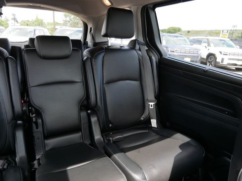Used 2024 Honda Odyssey Touring image 15