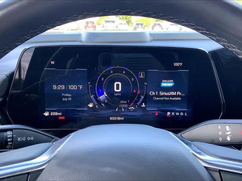 Used 2025 Chevrolet Suburban LT RWD image 25