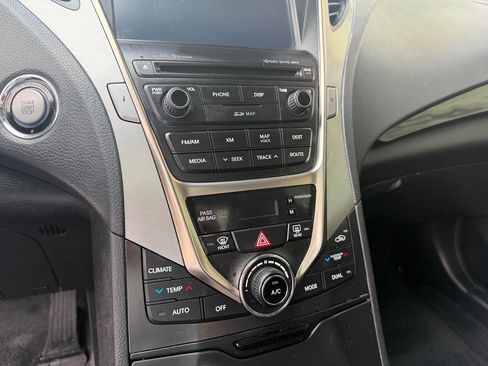 Used 2014 Hyundai Azera Limited w/ Option Group 02 image 19