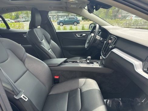 Used 2024 Volvo S60 B5 Core image 14