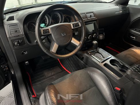 Used 2009 Dodge Challenger SRT8 w/ SRT Option Group II RWD image 23