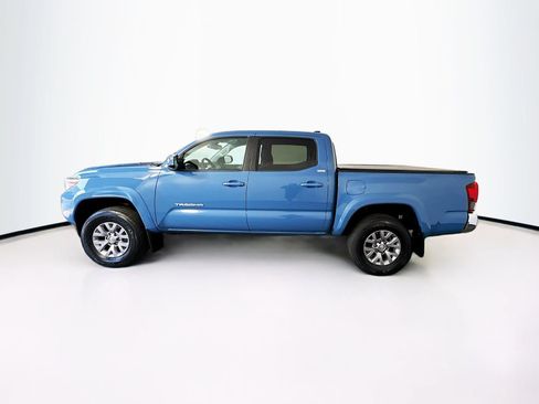 Used 2019 Toyota Tacoma SR5 AWD/4WD image 4