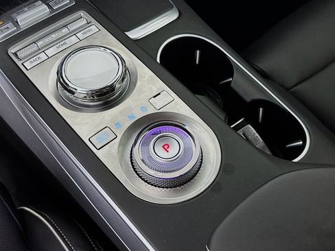 New 2023 Genesis Electrified GV70 Advanced image 19