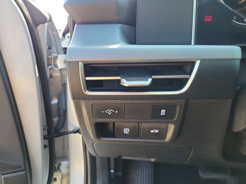 Used 2025 Hyundai Sonata SEL FWD image 21
