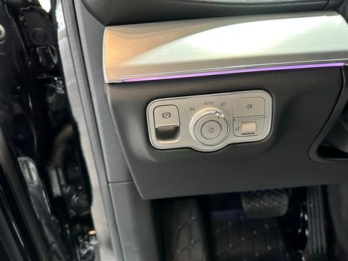 Certified 2025 Mercedes-Benz GLE 450 4MATIC image 16