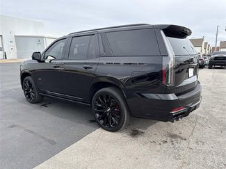 Used 2025 Cadillac Escalade V w/ LPO, ONYX Package video 2