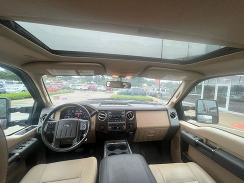 Used 2012 Ford F250 Lariat w/ Lariat Interior Pkg AWD/4WD image 10
