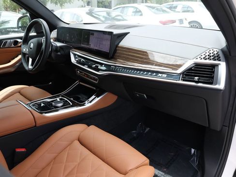 Used 2026 BMW X5 sDrive40i RWD image 23
