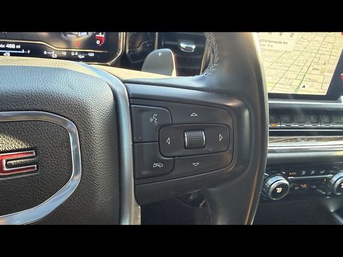 Used 2024 GMC Sierra 1500 Elevation w/ Preferred Package AWD/4WD image 9