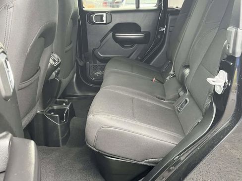 Used 2020 Jeep Gladiator Sport w/ Quick Order Package 24S image 15