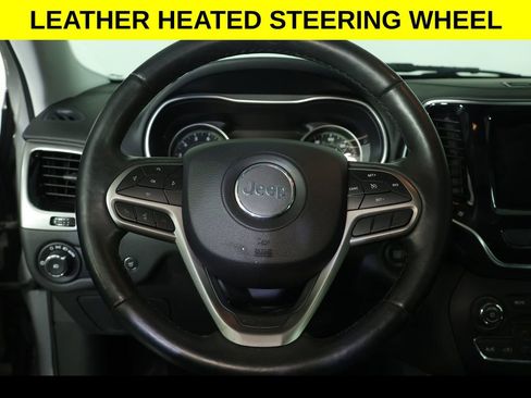 Used 2019 Jeep Cherokee Limited image 8