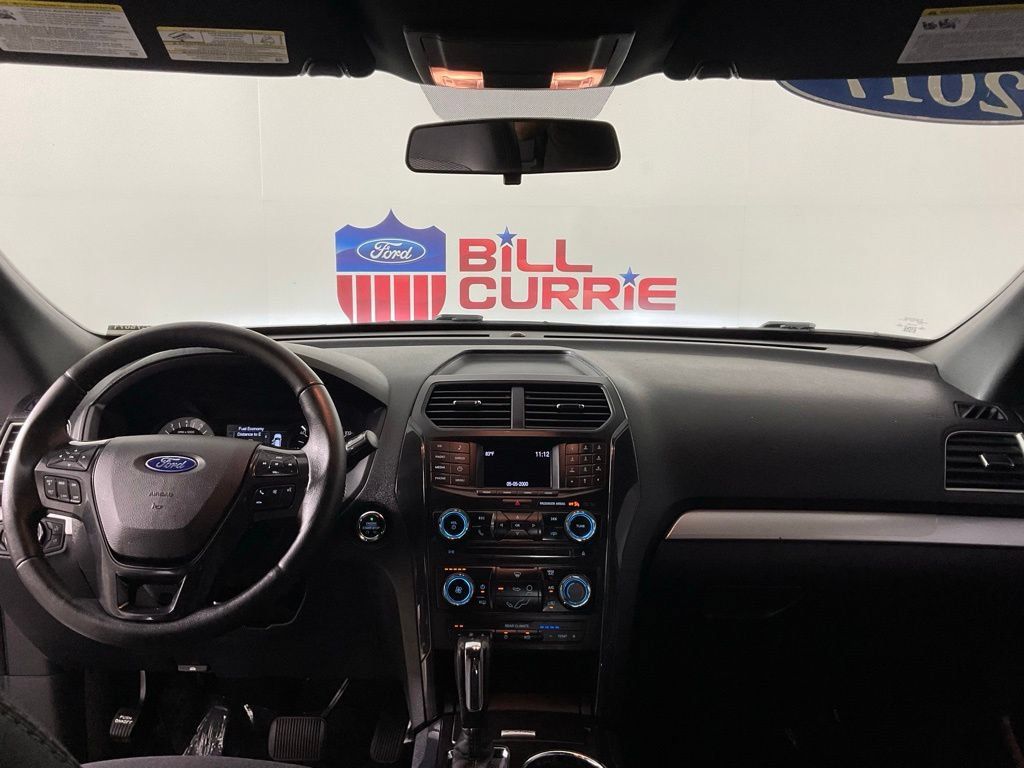 Used 2017 Ford Explorer XLT FWD image 19