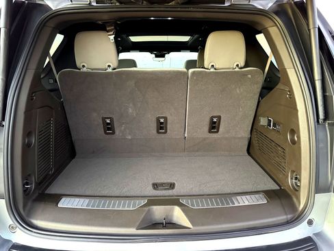 Used 2025 Chevrolet Tahoe Z71 w/ Z71 Off-Road Package image 9