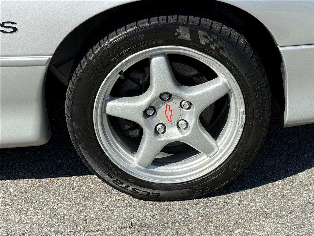 Used 1999 Chevrolet Camaro Z28 w/ SS Performance/Appearance Pkg RWD image 30